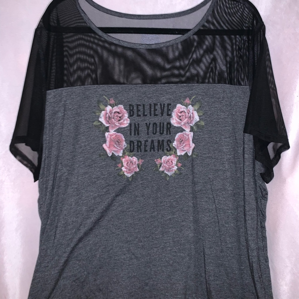 Casual mesh detail lightweight top
